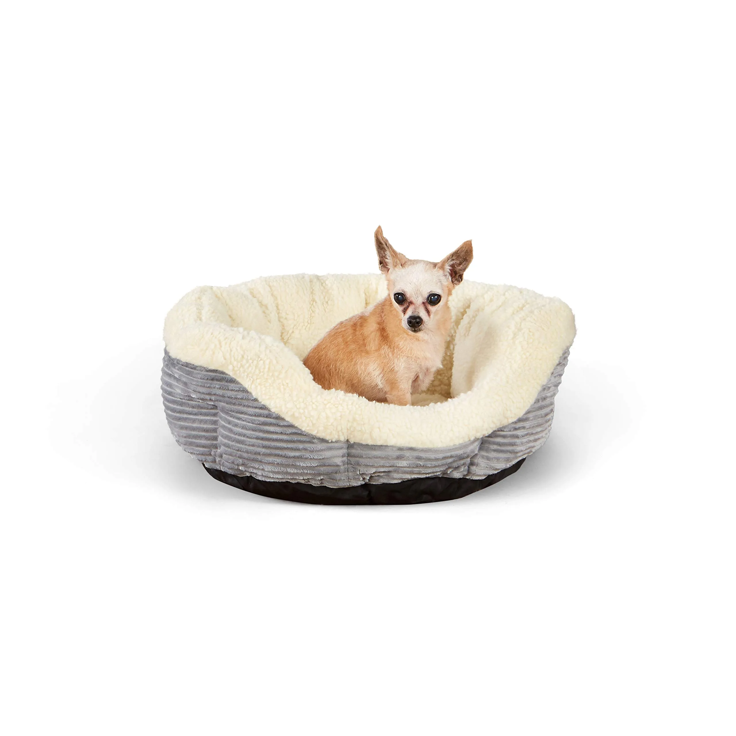AmazonBasics warming pet bed